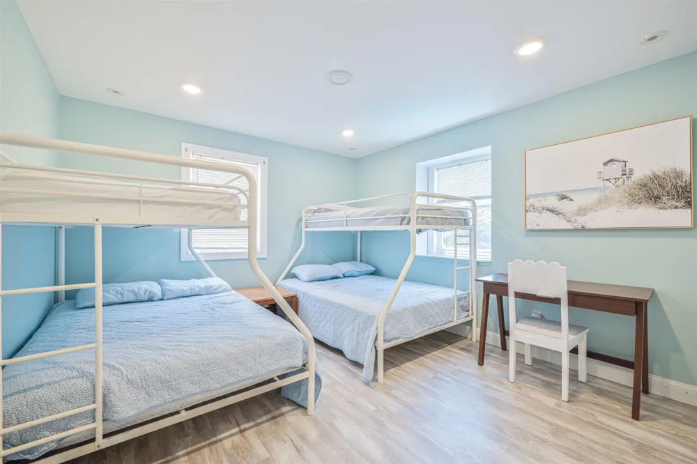 18 Pinewood Rd Road Cape May, NJ 08204