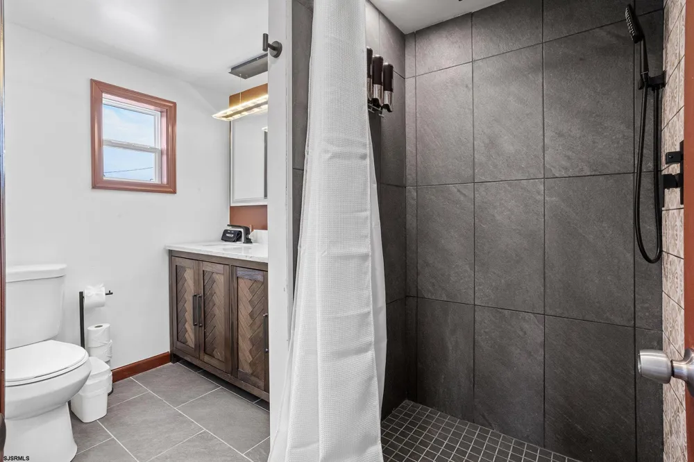 2114 Kuehnle Ave Venice Park, NJ 08401
