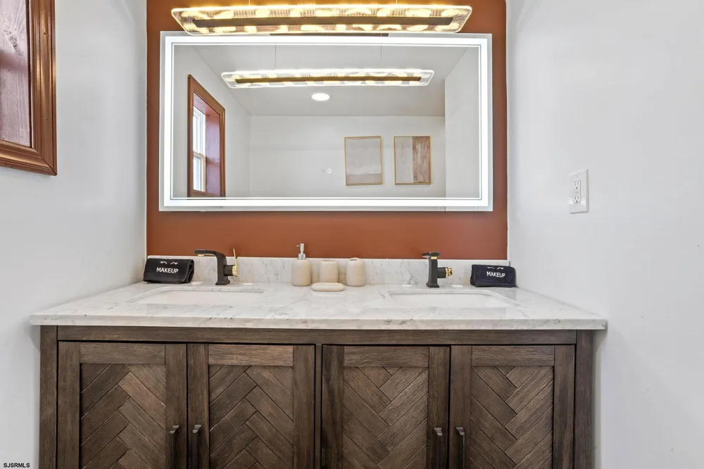 2114 Kuehnle Ave Venice Park, NJ 08401