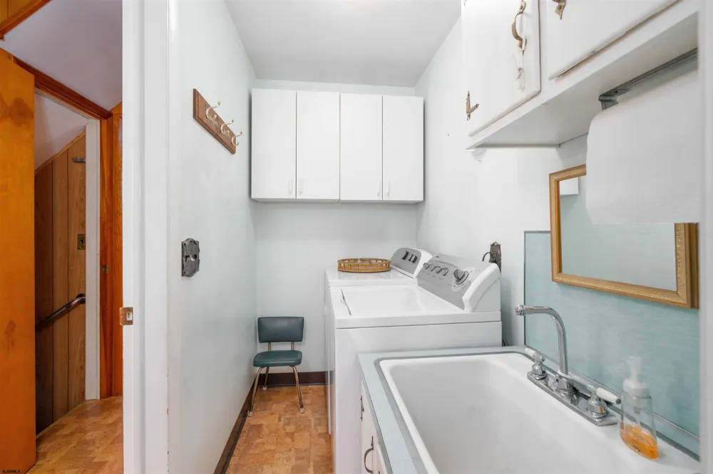 19 Middle Road Hammonton, NJ 08037