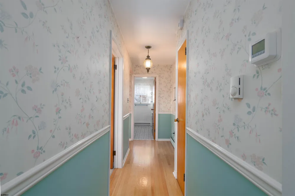 19 Middle Road Hammonton, NJ 08037