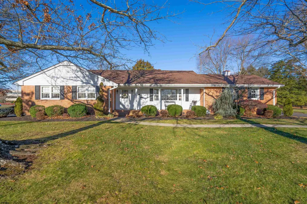 19 Middle Road Hammonton, NJ 08037