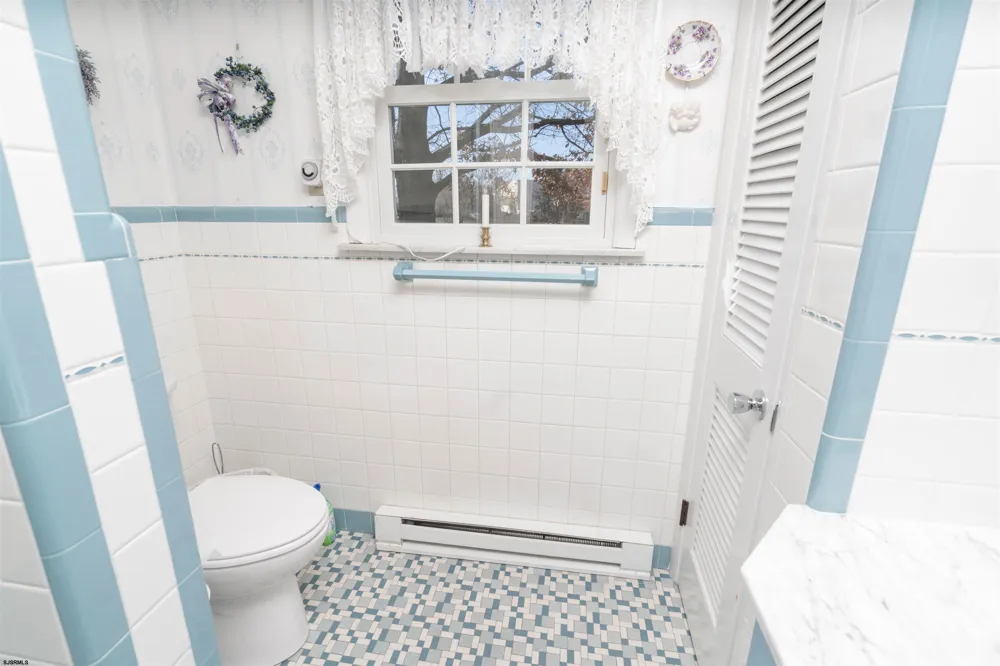 19 Middle Road Hammonton, NJ 08037