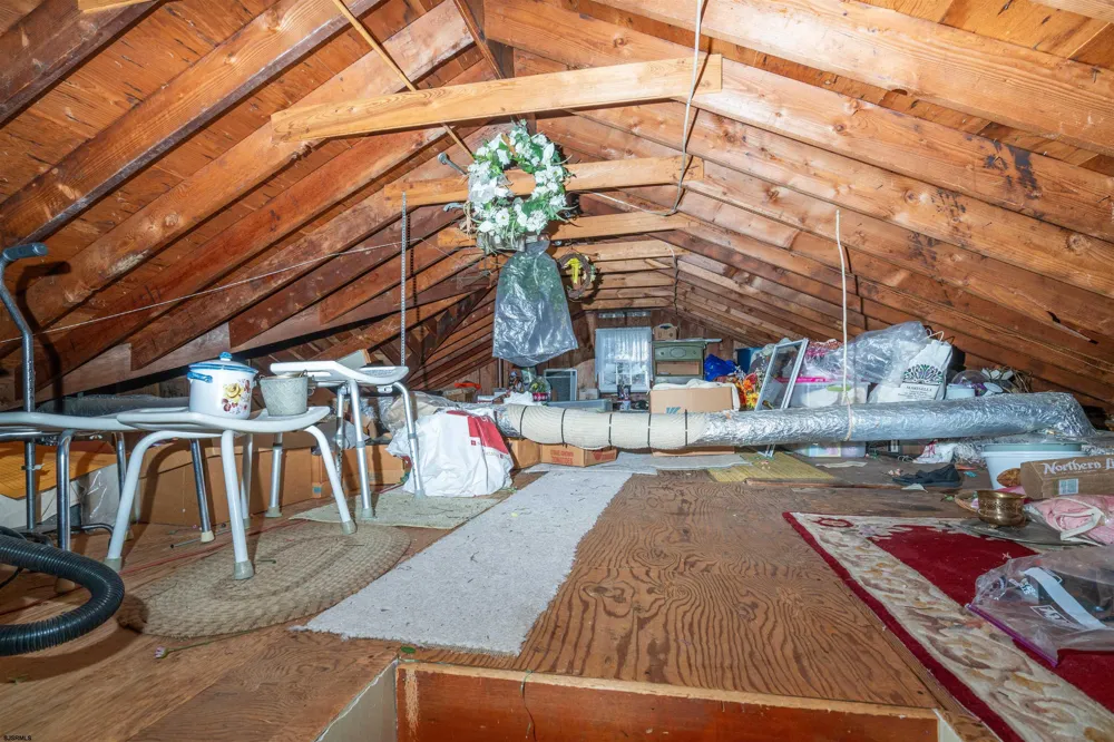 19 Middle Road Hammonton, NJ 08037