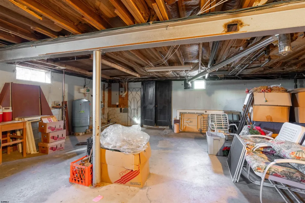 19 Middle Road Hammonton, NJ 08037