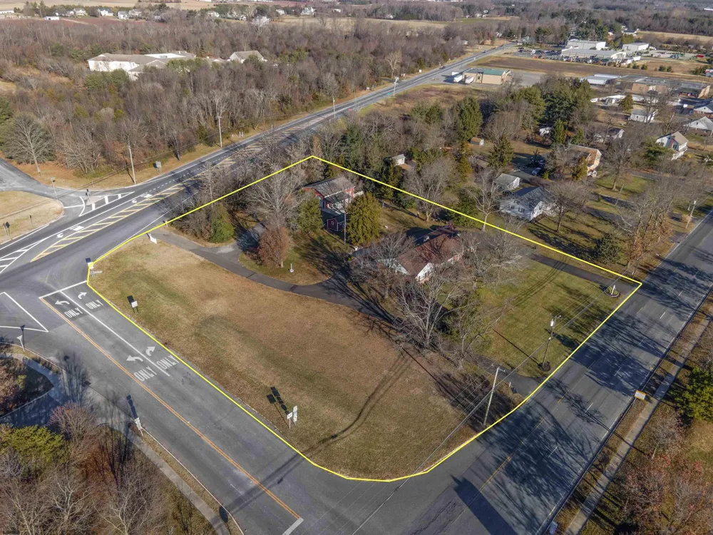19 Middle Road Hammonton, NJ 08037