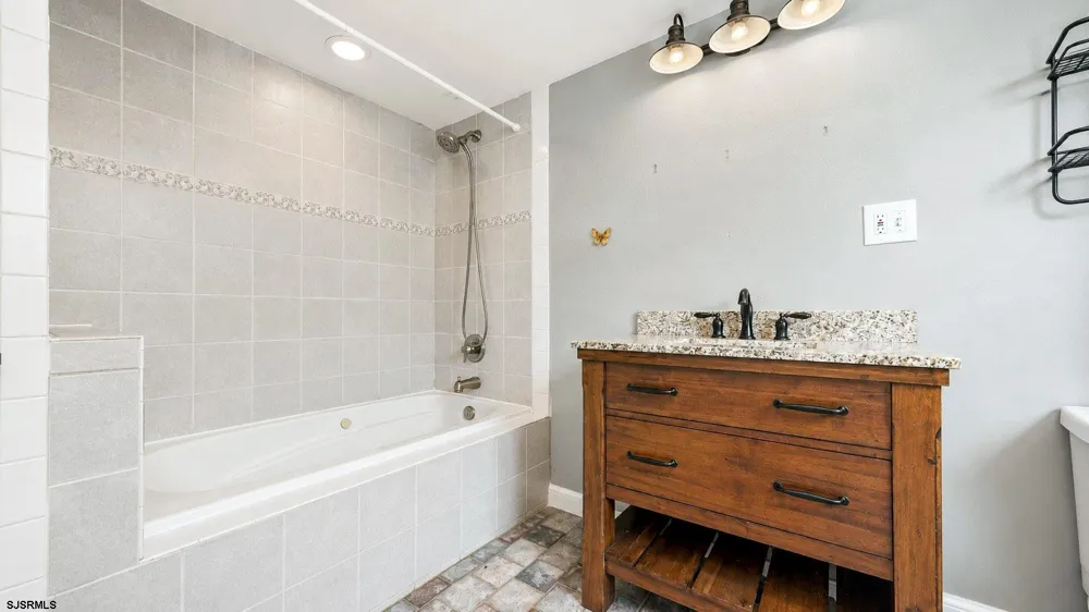 1205 Zion Road Northfield, NJ 08225