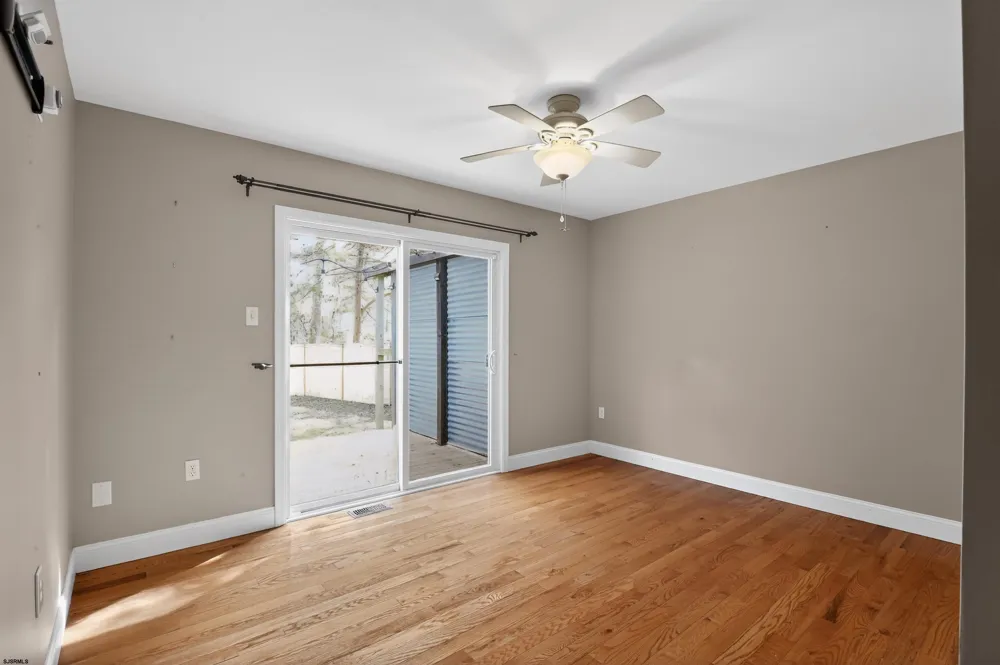 10 E Curran Dr Absecon, NJ 08201
