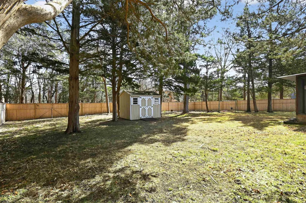 10 E Curran Dr Absecon, NJ 08201