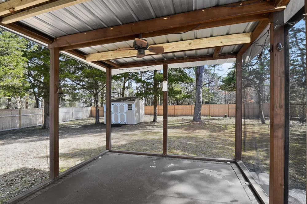 10 E Curran Dr Absecon, NJ 08201