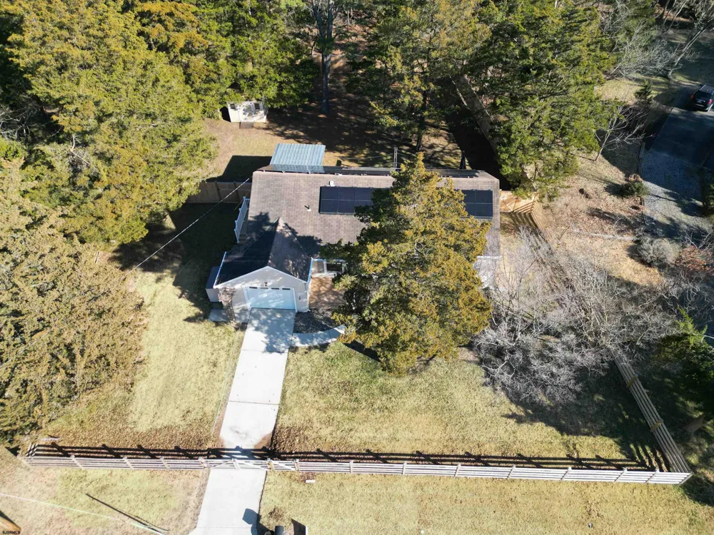 10 E Curran Dr Absecon, NJ 08201