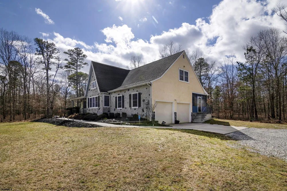 55 Taylor Ave Milmay, NJ 08340