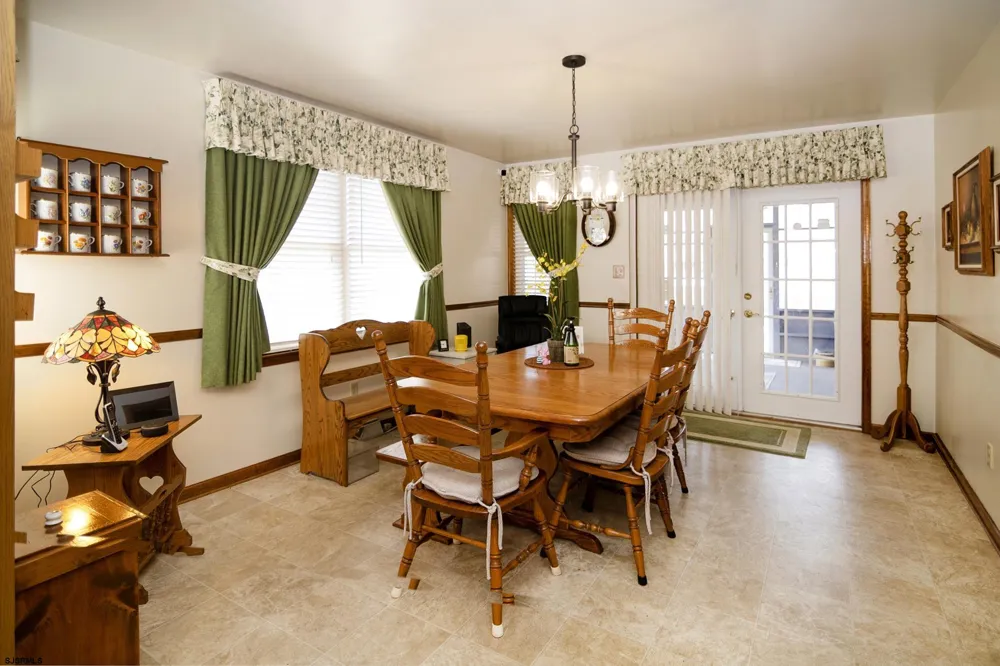 55 Taylor Ave Milmay, NJ 08340