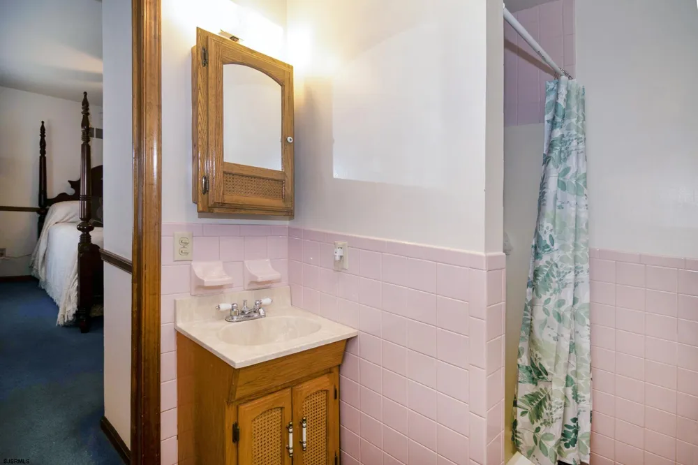 55 Taylor Ave Milmay, NJ 08340