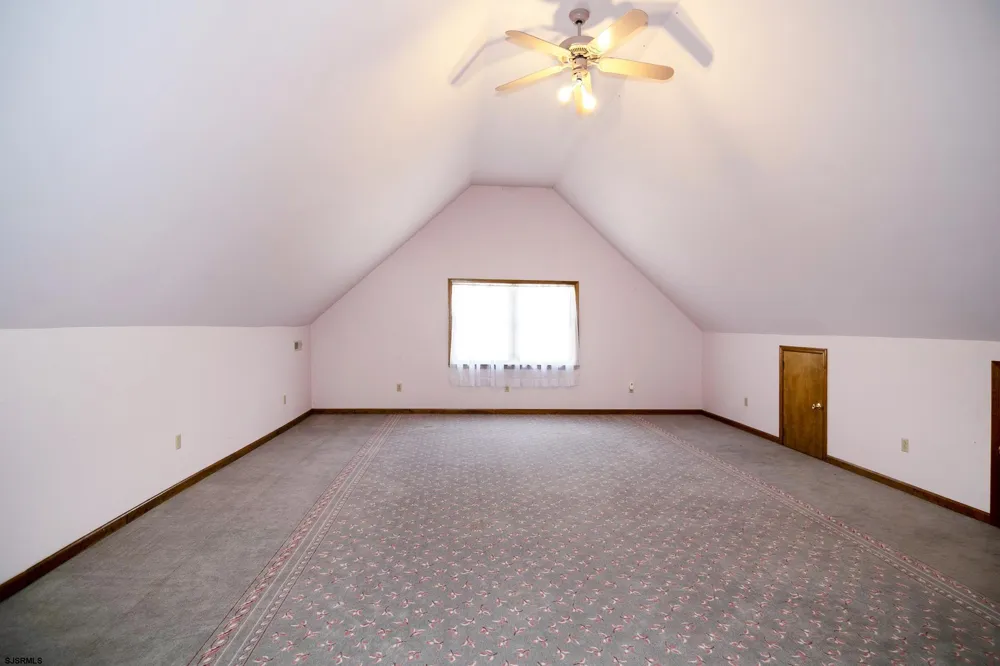 55 Taylor Ave Milmay, NJ 08340