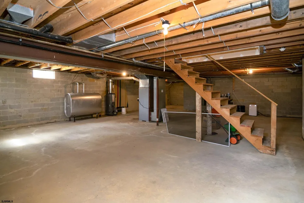 55 Taylor Ave Milmay, NJ 08340