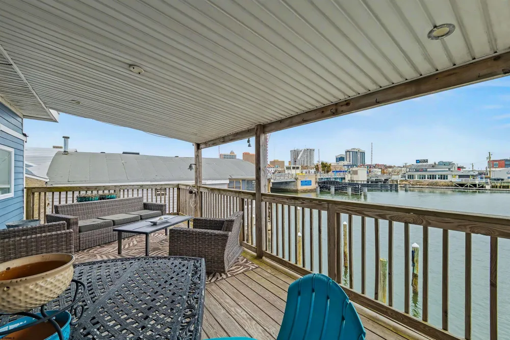 3714 South Blvd Chelsea Heights, NJ 08401