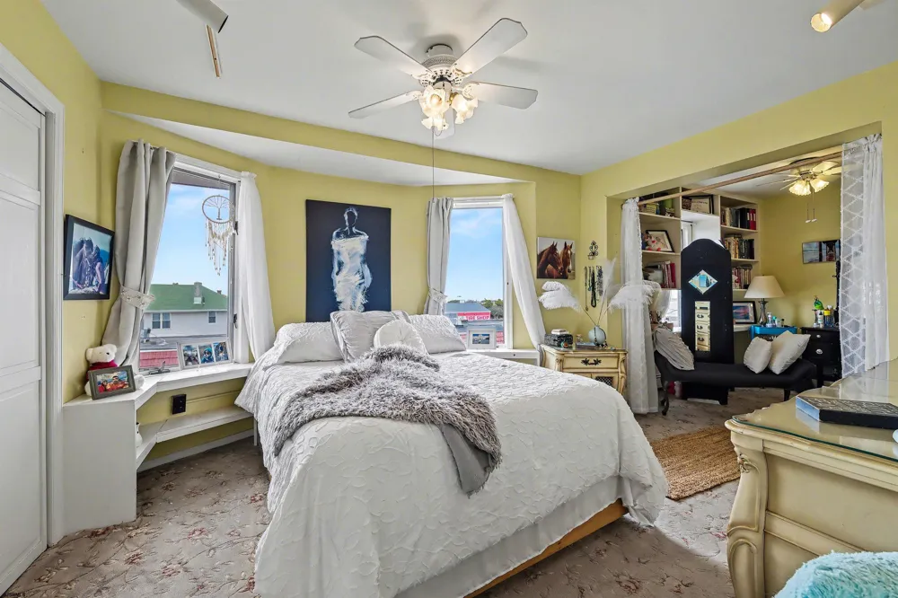 3714 South Blvd Chelsea Heights, NJ 08401
