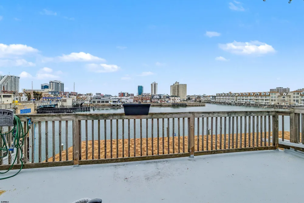 3714 South Blvd Chelsea Heights, NJ 08401