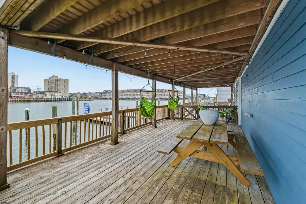 3714 South Blvd Chelsea Heights, NJ 08401