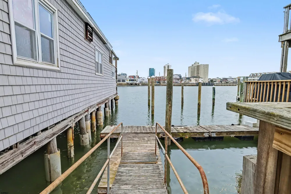 3714 South Blvd Chelsea Heights, NJ 08401