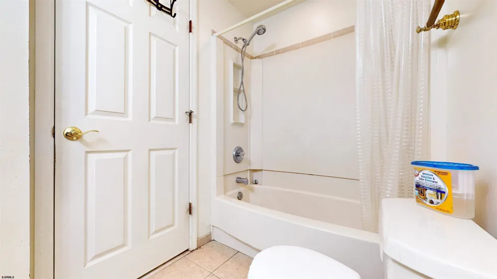 1900 Oak Ave Northfield, NJ 08225