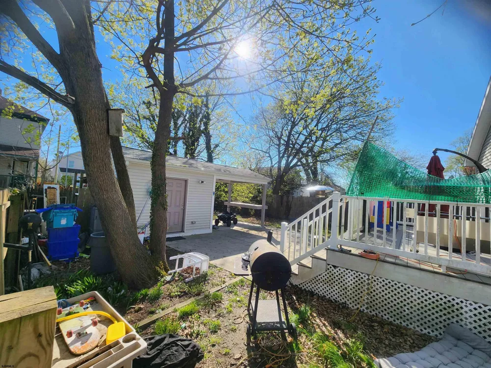 133 W Edgewater Ave Pleasantville, NJ 08232