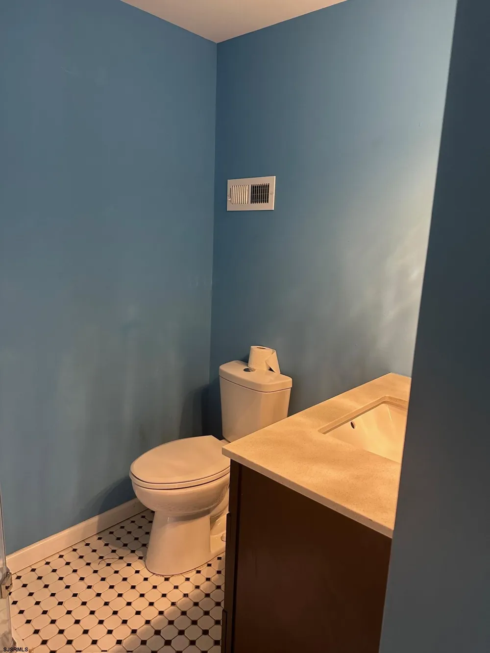 548 N Lincoln Ave Vineland, NJ 08361