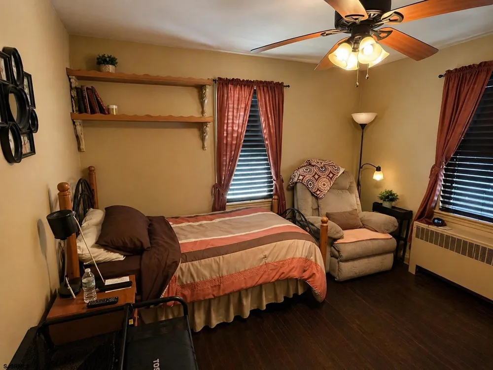 33 Chatham Ave Pleasantville, NJ 08232