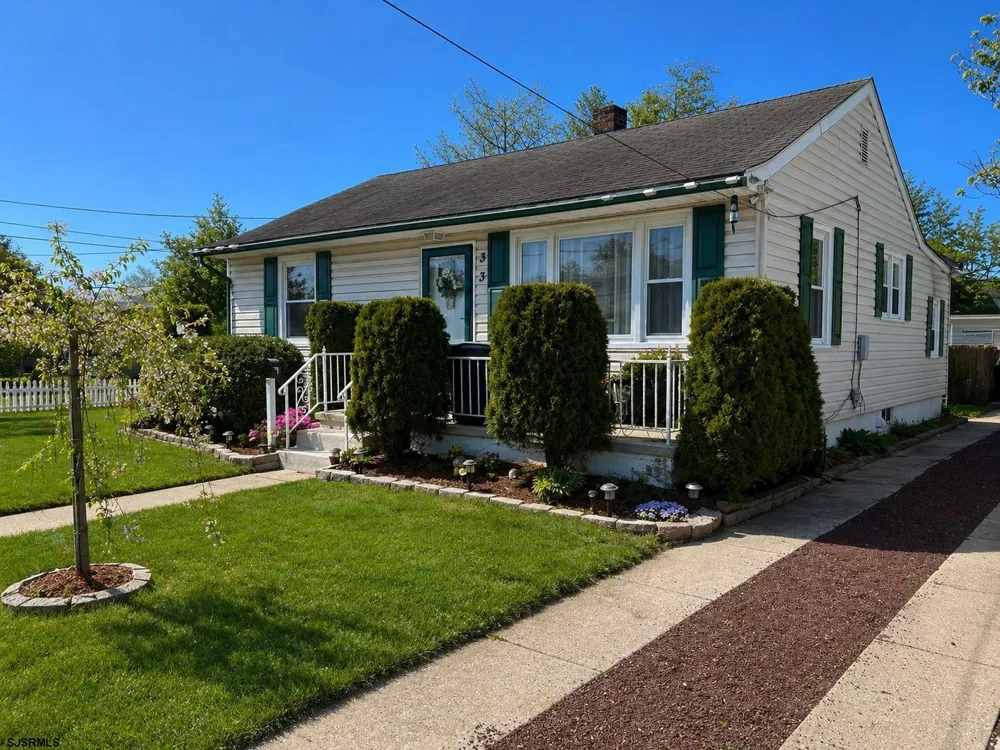 33 Chatham Ave Pleasantville, NJ 08232