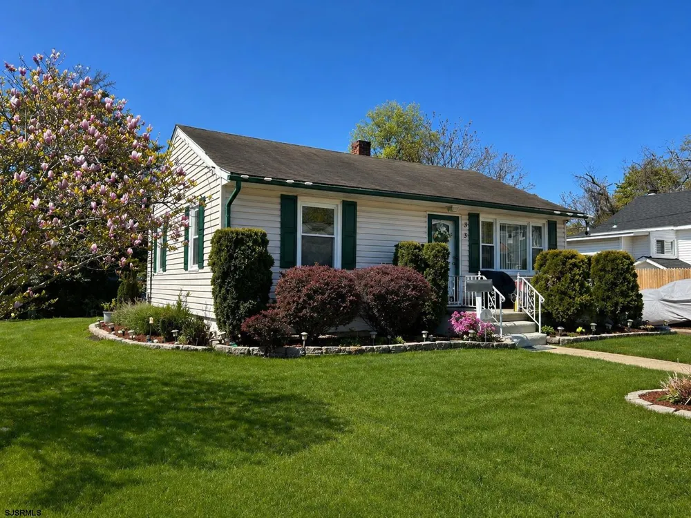 33 Chatham Ave Pleasantville, NJ 08232