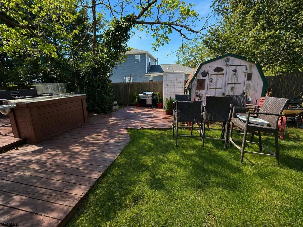 33 Chatham Ave Pleasantville, NJ 08232