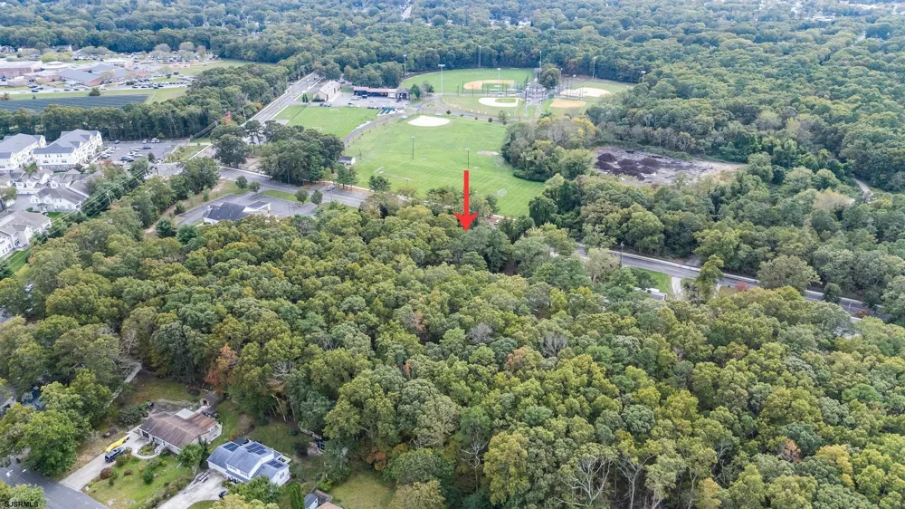130 Crestview Ave Absecon, NJ 08201