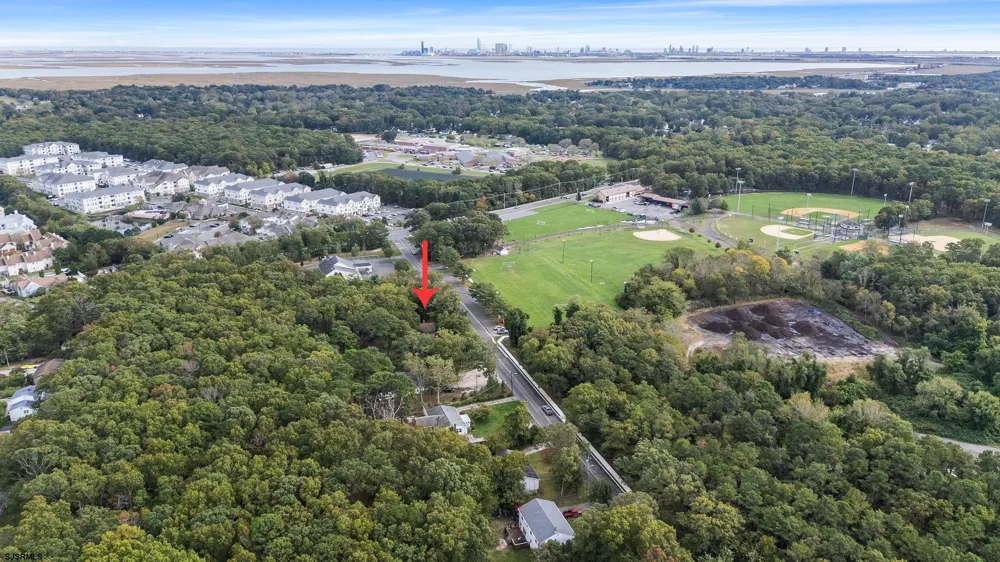 130 Crestview Ave Absecon, NJ 08201