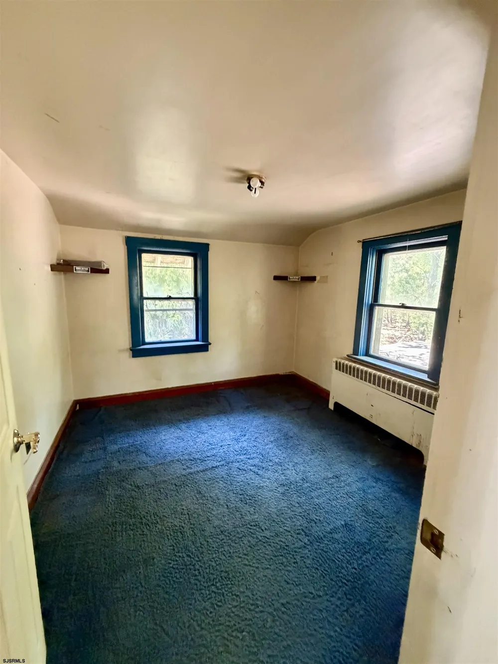 130 Crestview Ave Absecon, NJ 08201