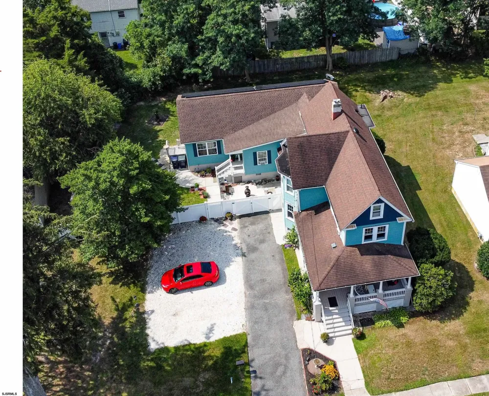 15 W Bolton Ave Absecon, NJ 08201