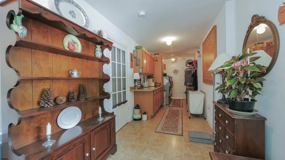 15 W Bolton Ave Absecon, NJ 08201