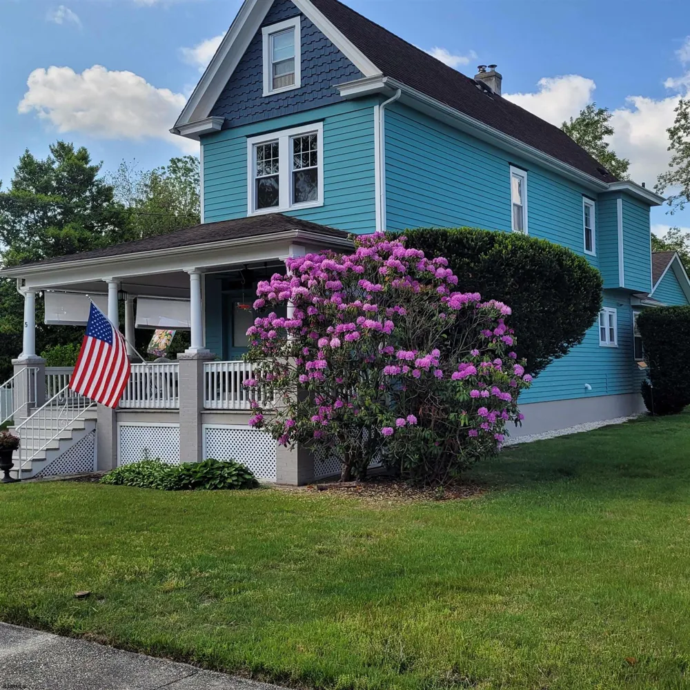 15 W Bolton Ave Absecon, NJ 08201
