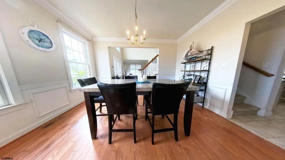203 Cynwyd Dr Absecon, NJ 08201