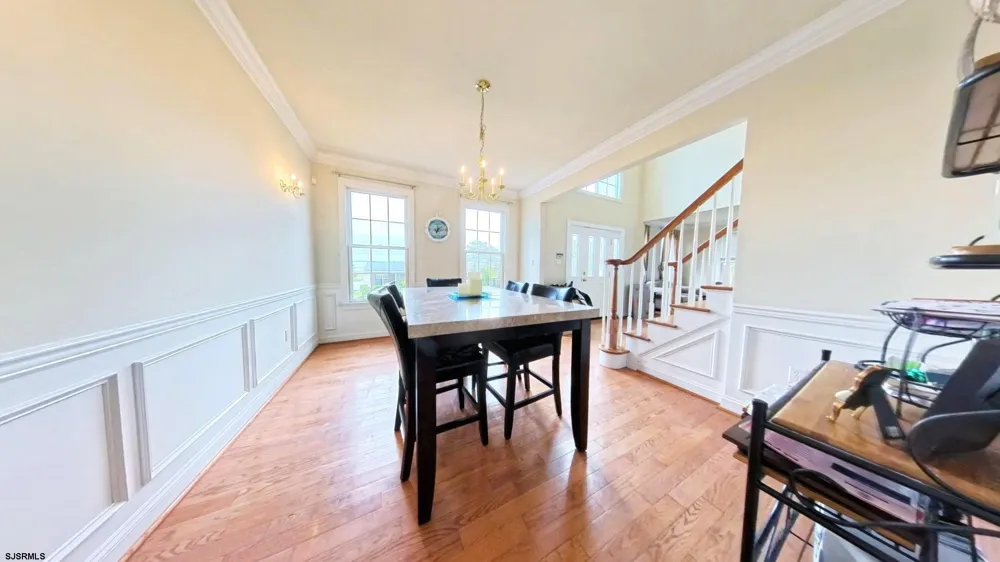 203 Cynwyd Dr Absecon, NJ 08201