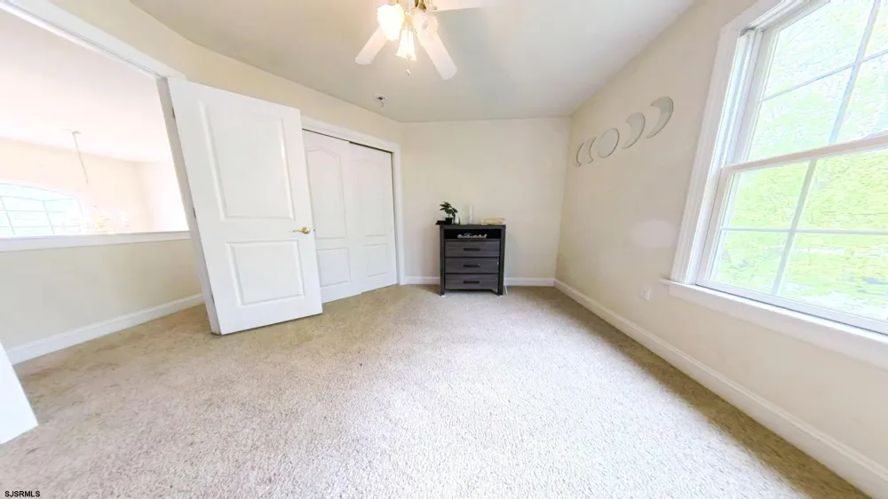 203 Cynwyd Dr Absecon, NJ 08201