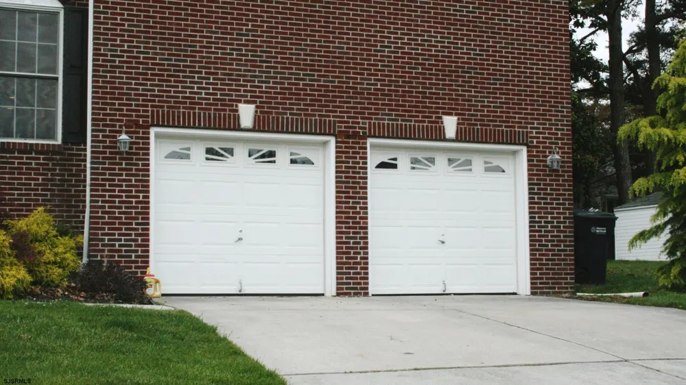 203 Cynwyd Dr Absecon, NJ 08201