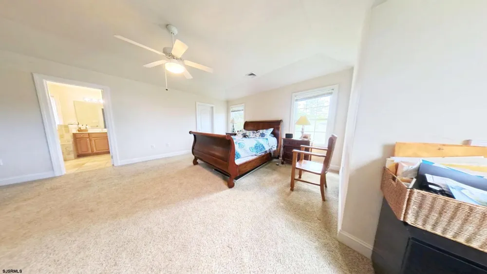 203 Cynwyd Dr Absecon, NJ 08201