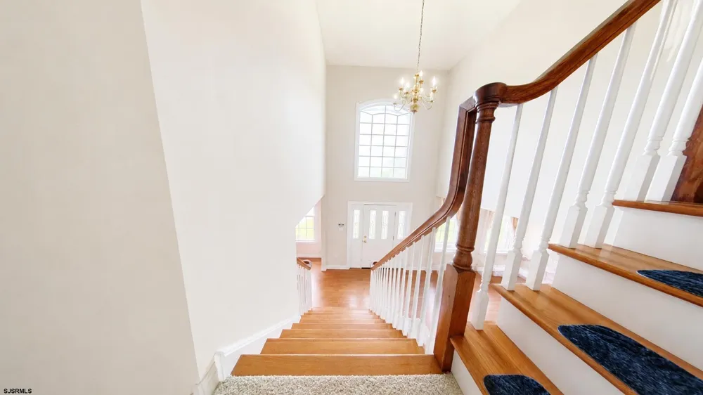 203 Cynwyd Dr Absecon, NJ 08201
