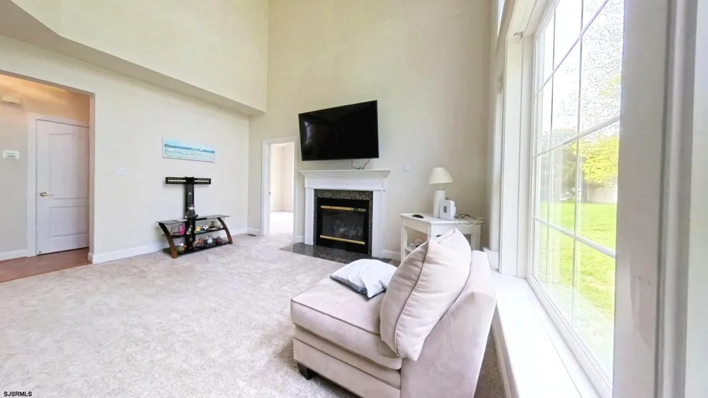 203 Cynwyd Dr Absecon, NJ 08201