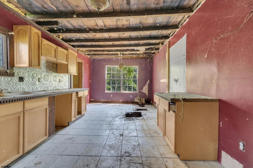 2528 Market Street Port Norris, NJ 08349