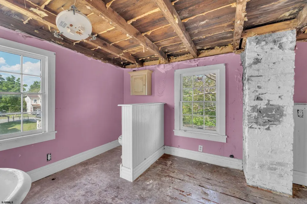 2528 Market Street Port Norris, NJ 08349
