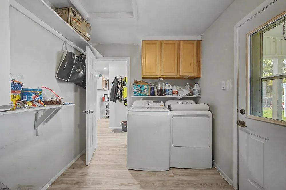 125 Meadowview Ave Absecon, NJ 08201