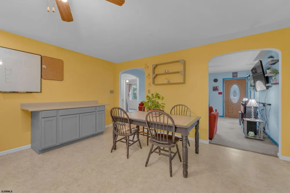 110 south 10th street Del Haven, NJ 08251