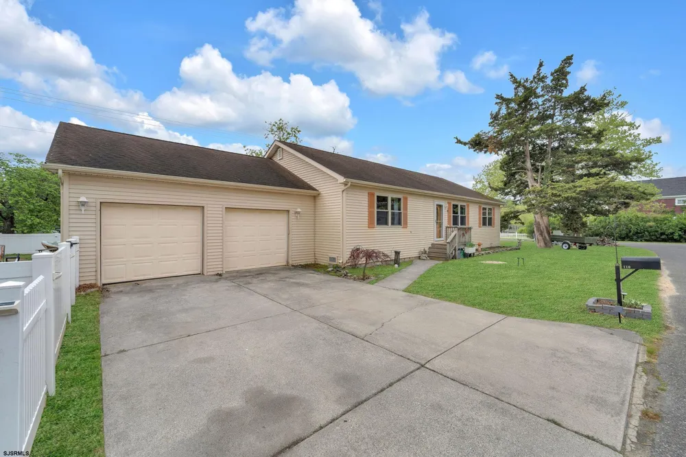 110 south 10th street Del Haven, NJ 08251